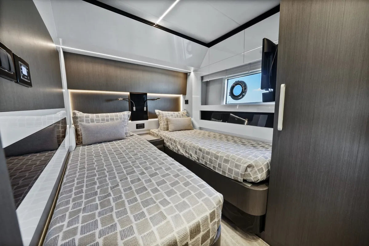 Azimut S7