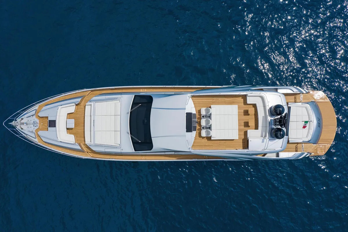 Pershing 8X