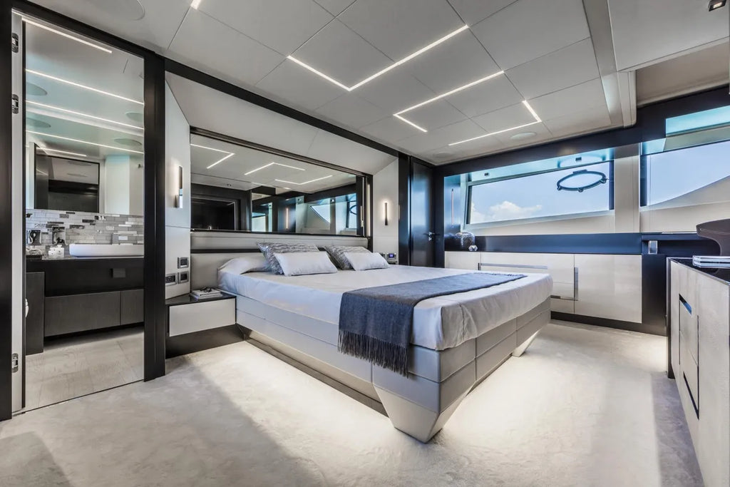 Pershing 8X