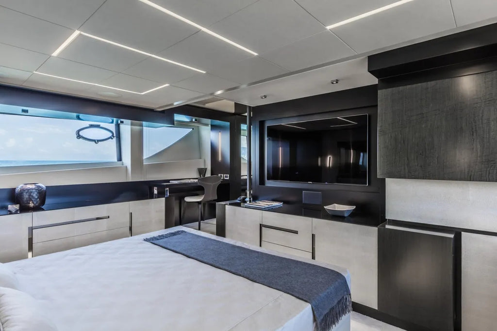 Pershing 8X